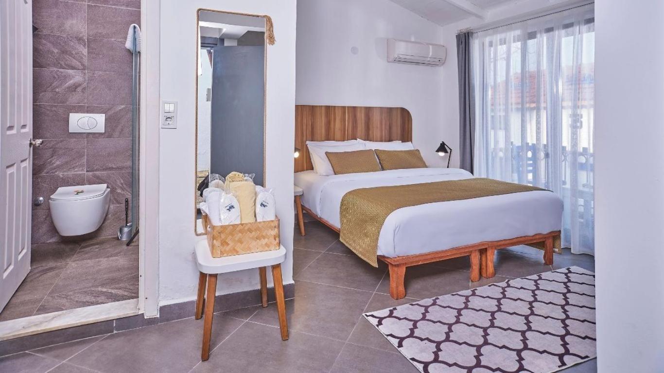 Maya Bistro Hotel & Beach Siğacık Exteriör bild