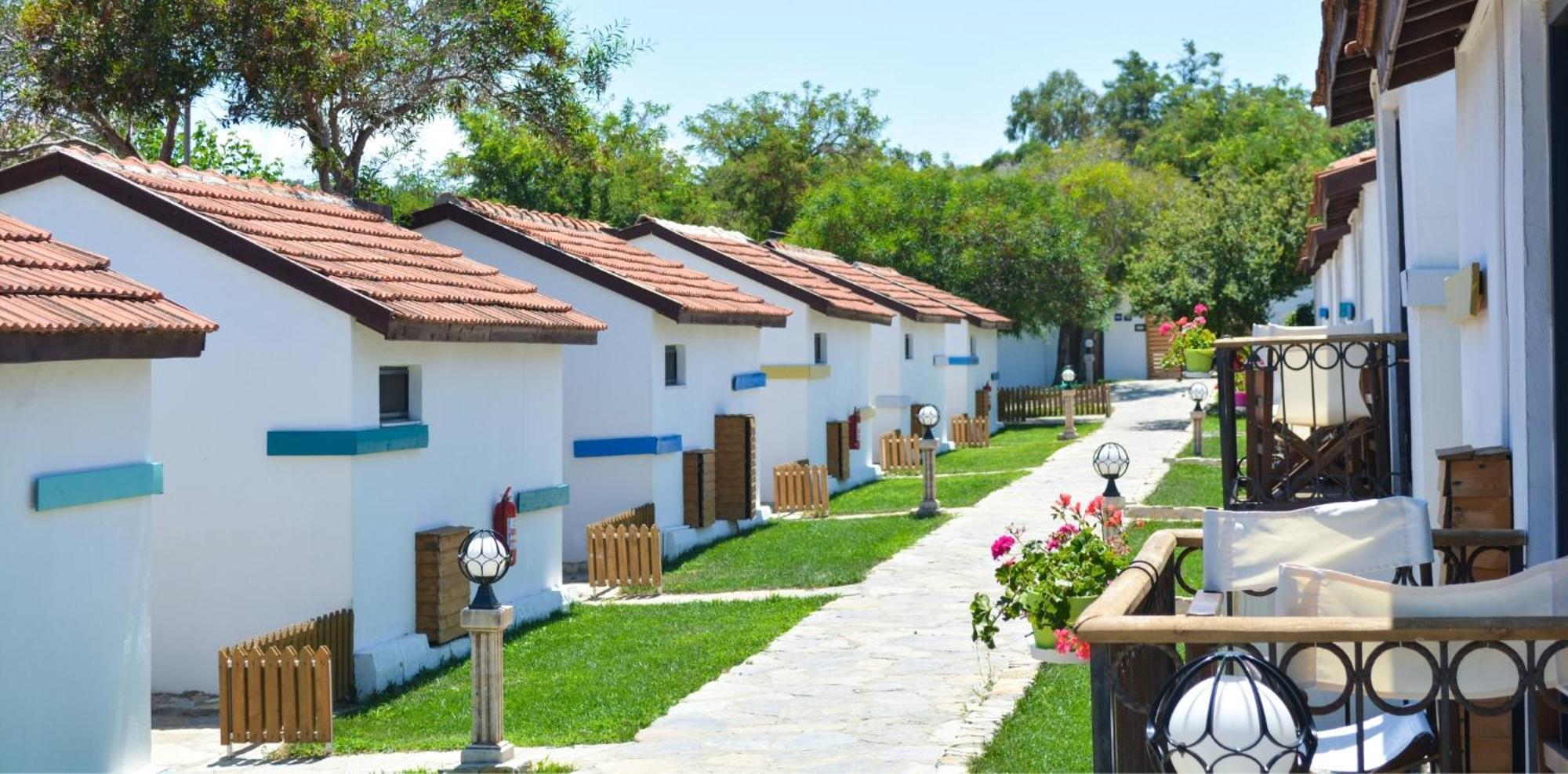 Maya Bistro Hotel & Beach Siğacık Exteriör bild