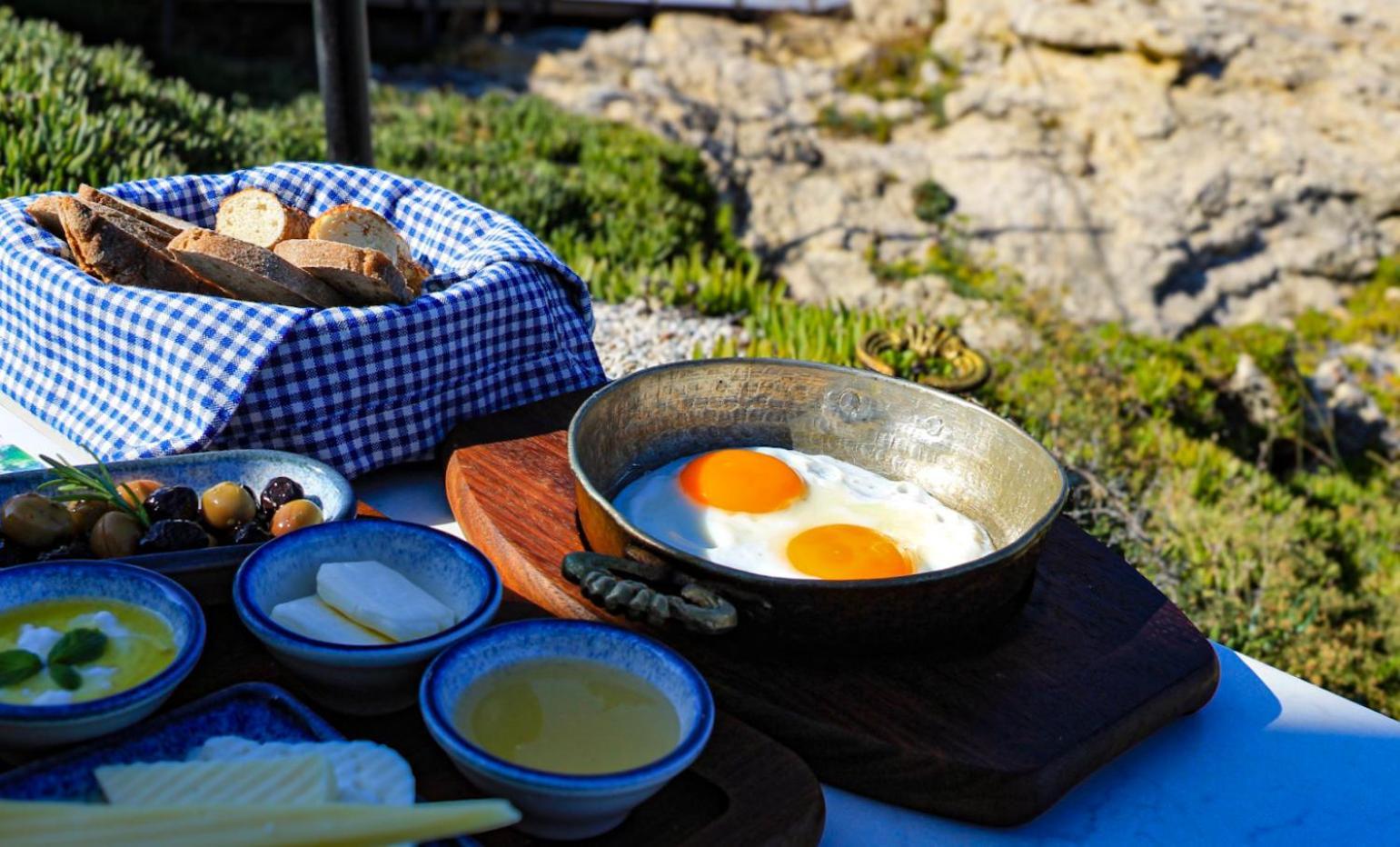 Maya Bistro Hotel & Beach Siğacık Exteriör bild