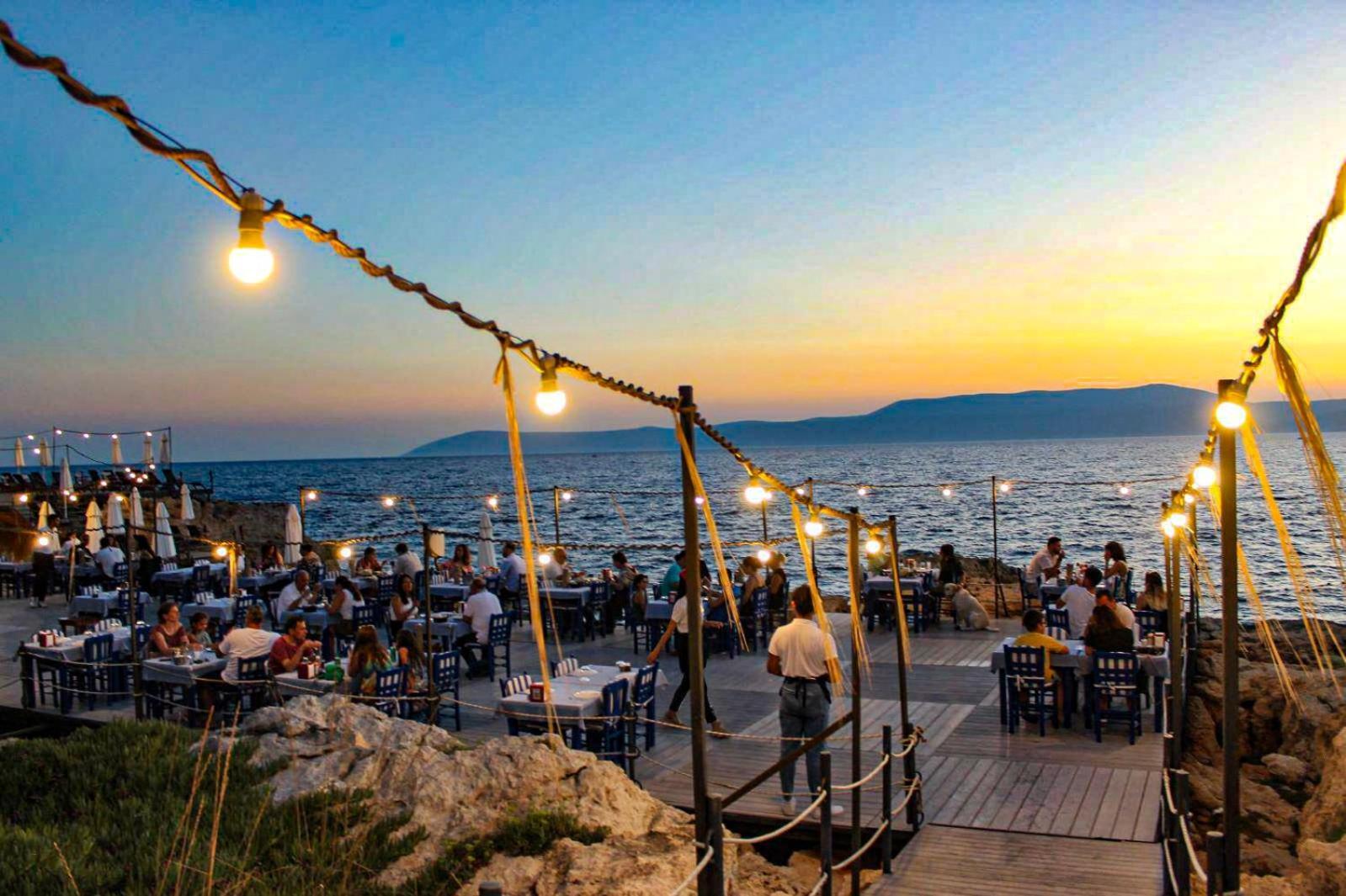 Maya Bistro Hotel & Beach Siğacık Exteriör bild