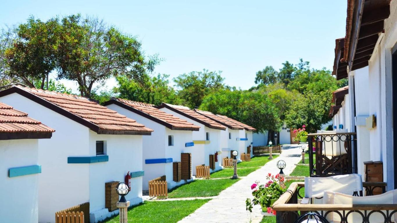Maya Bistro Hotel & Beach Siğacık Exteriör bild